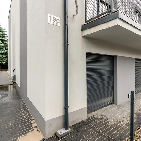 Krosnienska With Balcony By Renters *